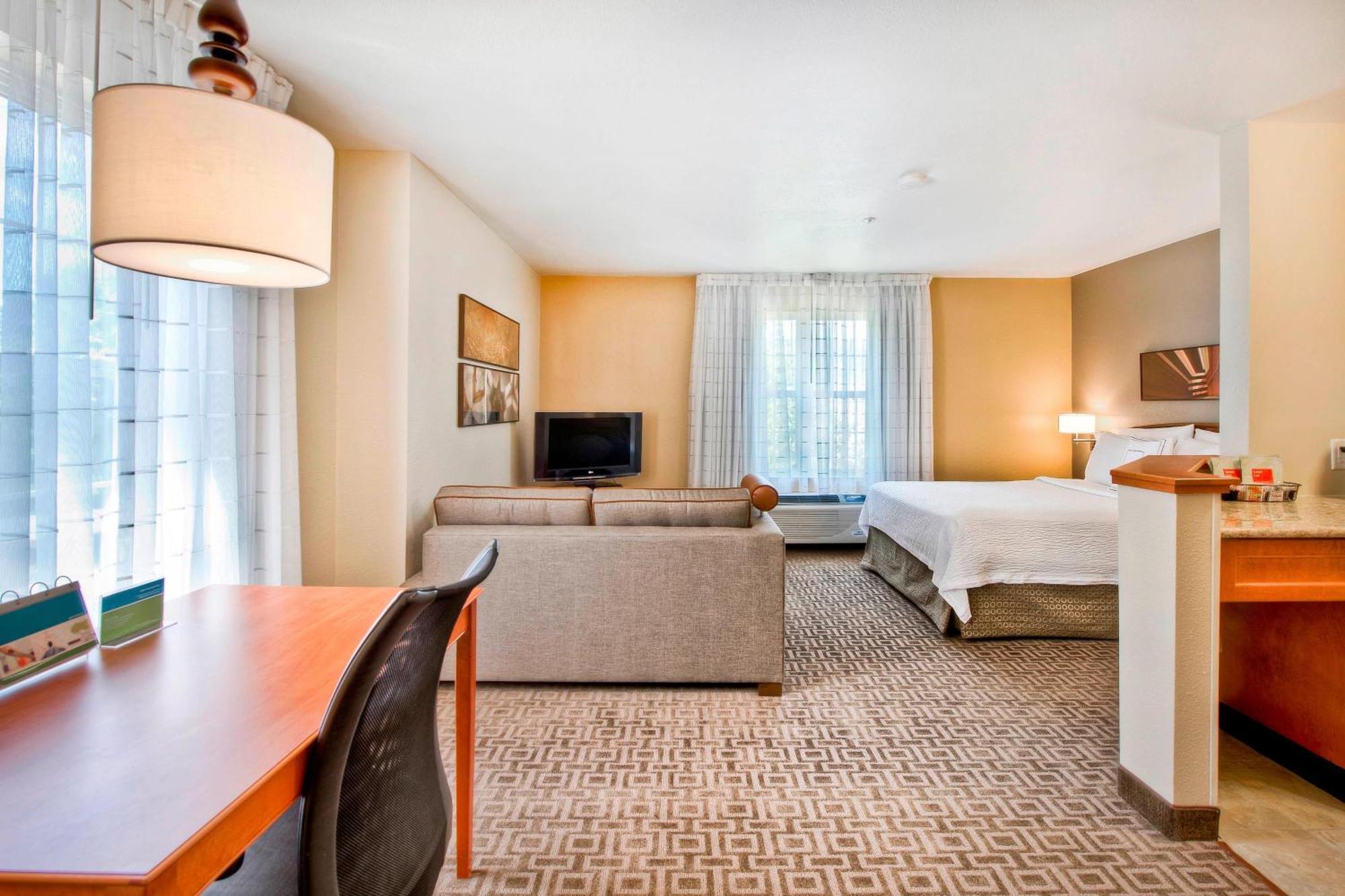 Towneplace Suites Raleigh Cary/Weston Parkway Exterior foto