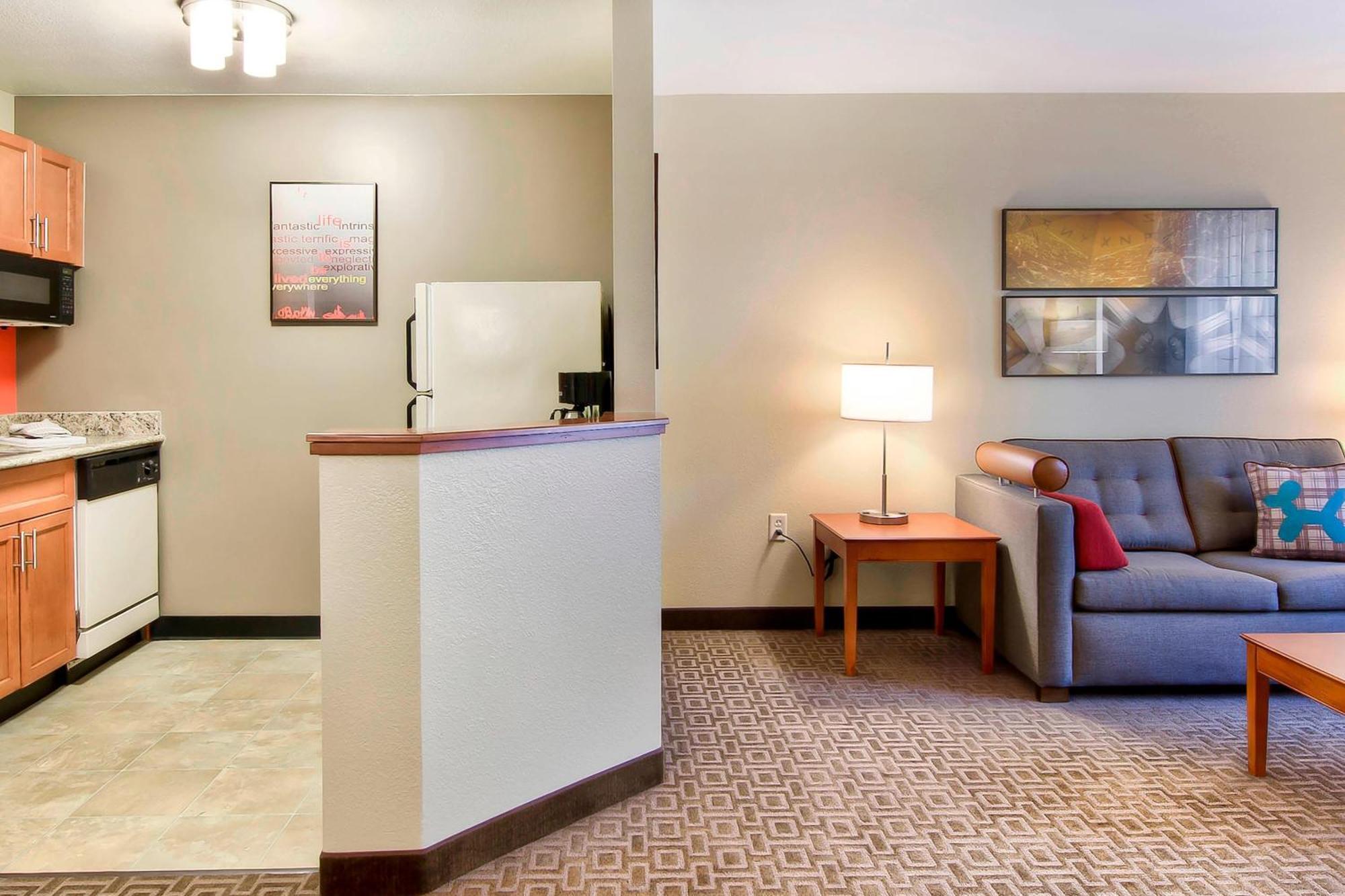 Towneplace Suites Raleigh Cary/Weston Parkway Exterior foto