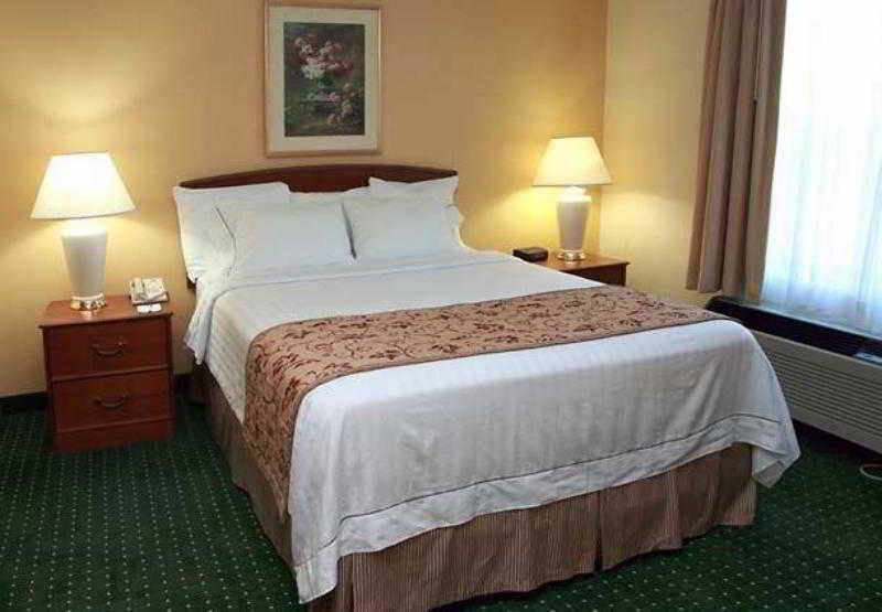 Towneplace Suites Raleigh Cary/Weston Parkway Habitación foto