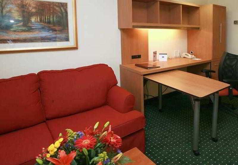 Towneplace Suites Raleigh Cary/Weston Parkway Habitación foto