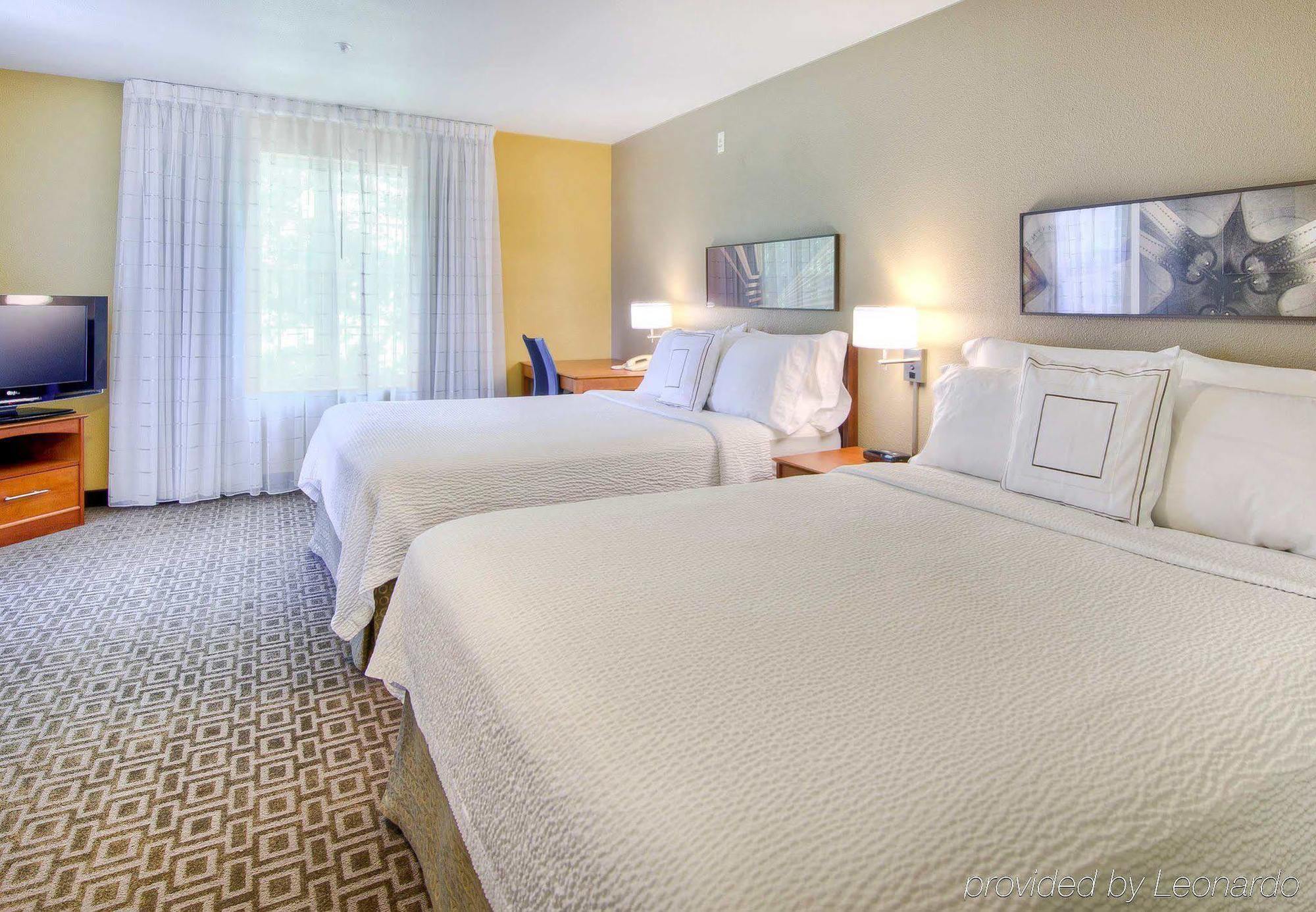 Towneplace Suites Raleigh Cary/Weston Parkway Exterior foto