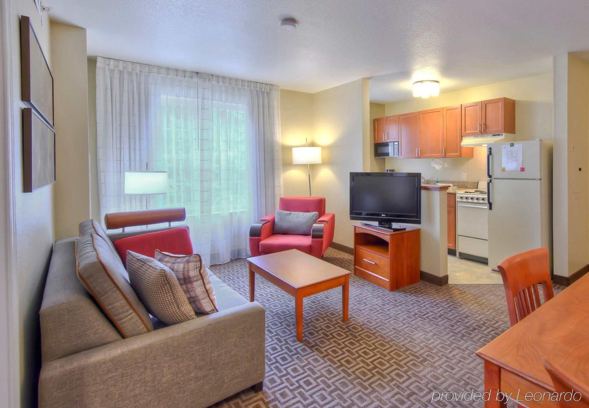 Towneplace Suites Raleigh Cary/Weston Parkway Exterior foto